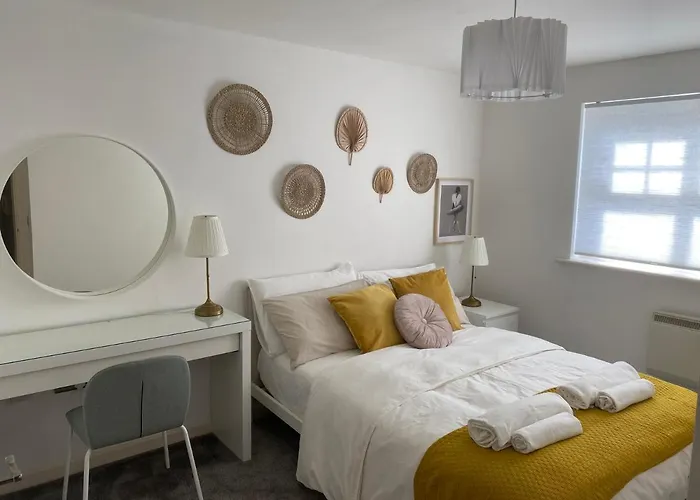 Marine Viewing 2 Bedrooms Flat