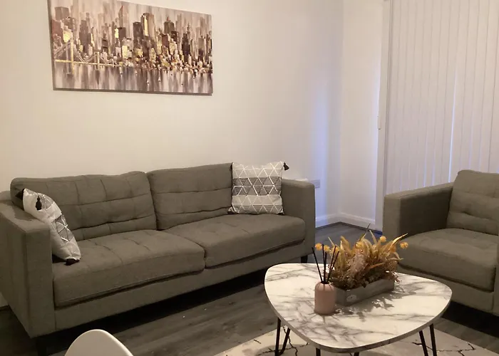 Luxury 1-Bedroom Apartment