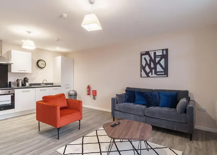 Bright 2 Bed Apartment Manchester - Sleeps 4