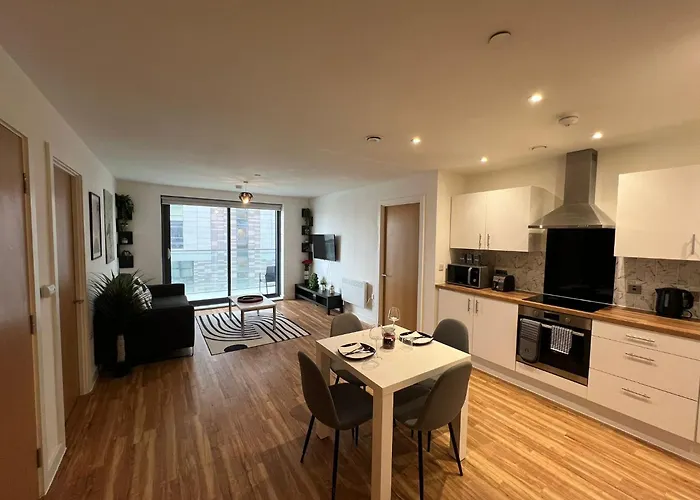 Manchester Waterside Retreat