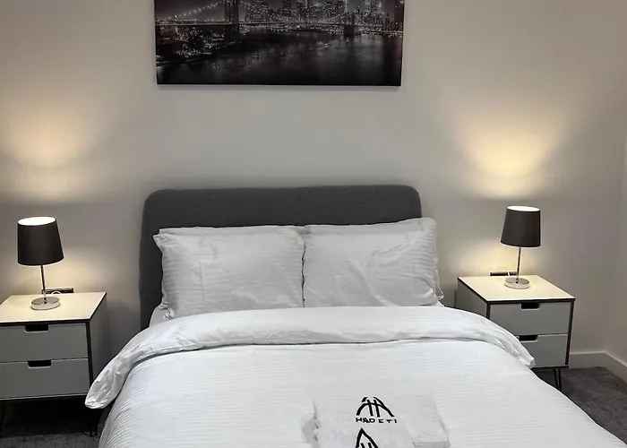 Hadeti Luxury Homes