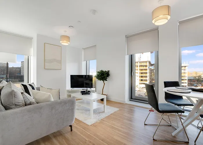 New! 2Br In Media City