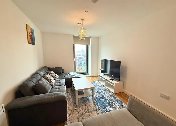 Mediacity One Bedroom Skyline Flat