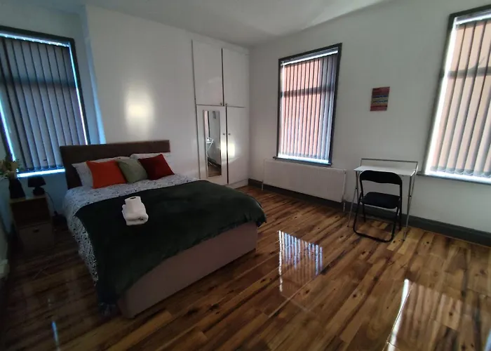 Double-Bedroom In The Heart Of Harpurhey Manchester Perfect For Short Stays