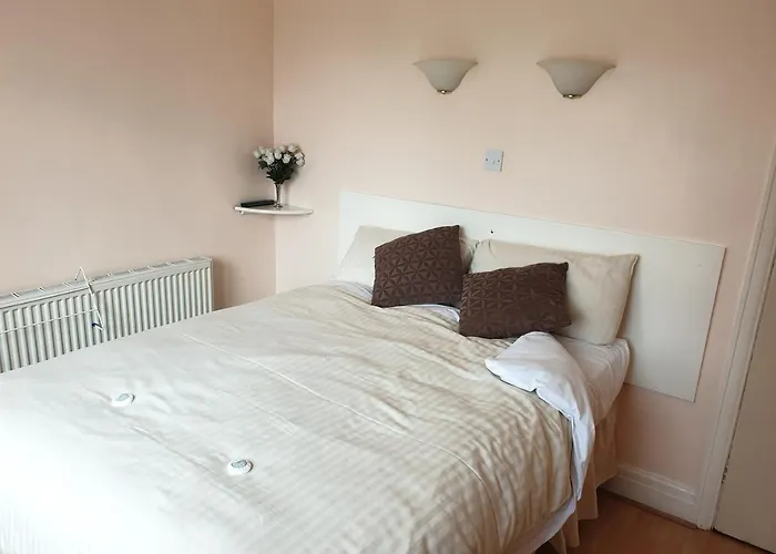 Central Guest House Hotel