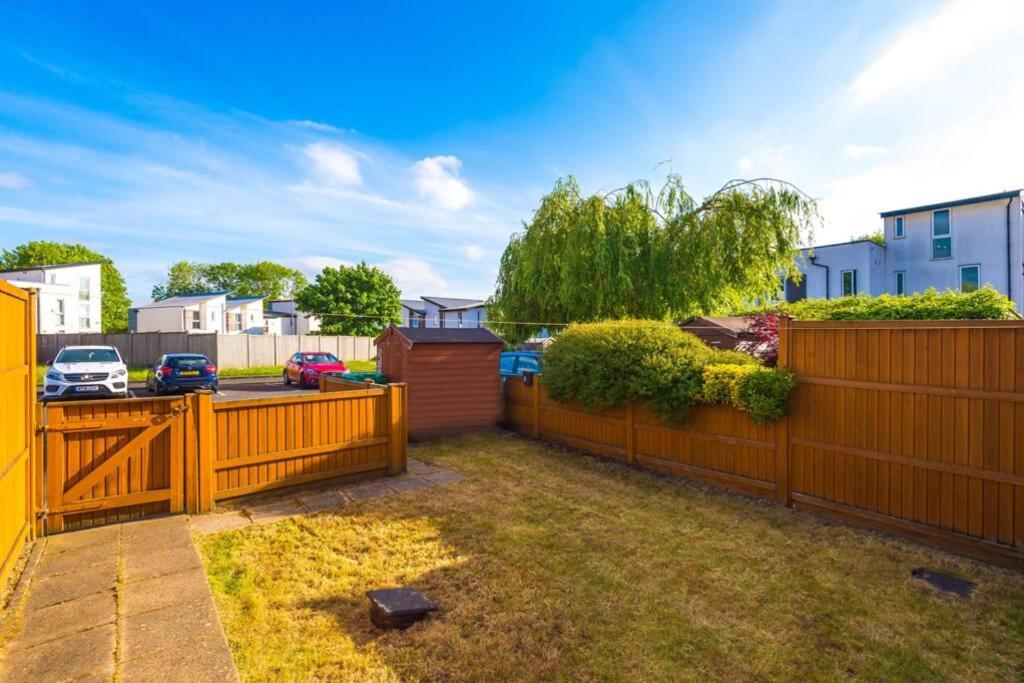 Apartment 3 Bedroom House Hosted By Mcr Dens