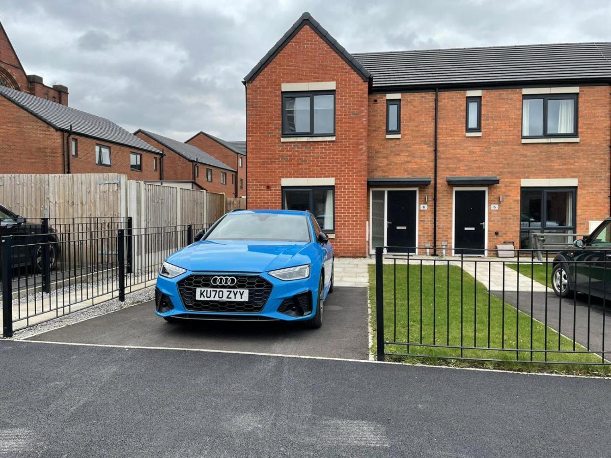 Modern With Huge Bed - Walk To Centre! Guest house Manchester