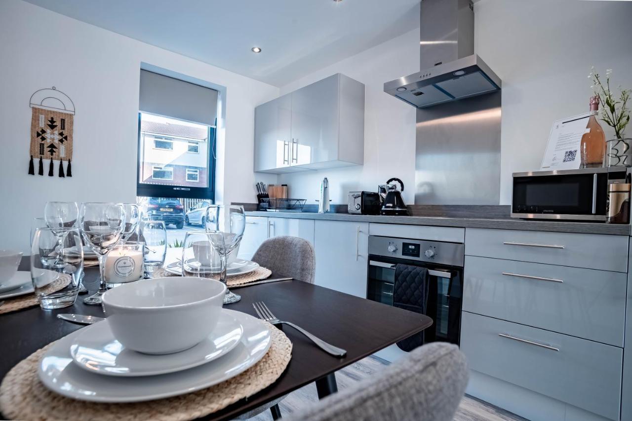 Luxe Interchange Near Old Trafford - Media - The Quays Apartment
