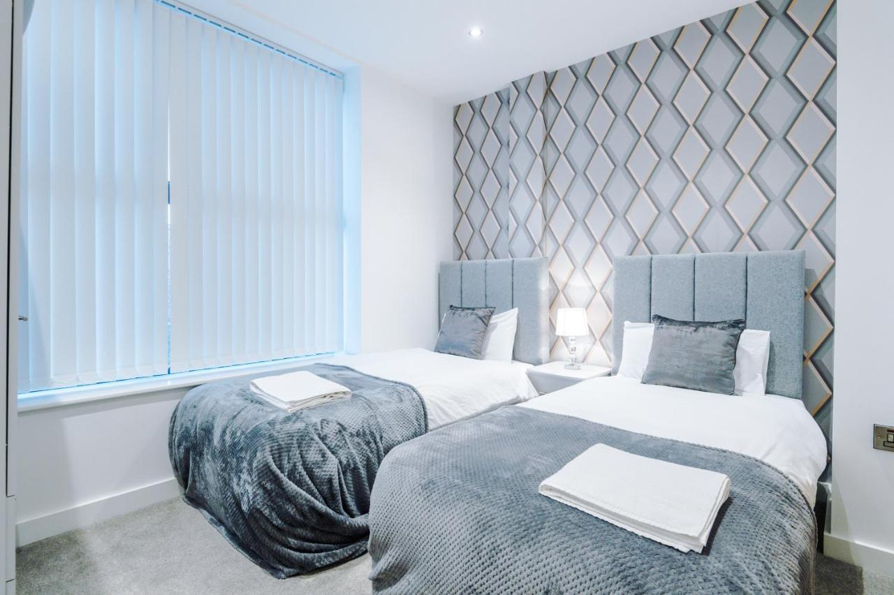 The Popworks 2 Bedroom - Mcr Dens Apartment *