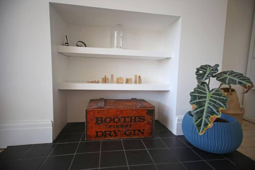 Spacious Family In Chorlton Villa Manchester
