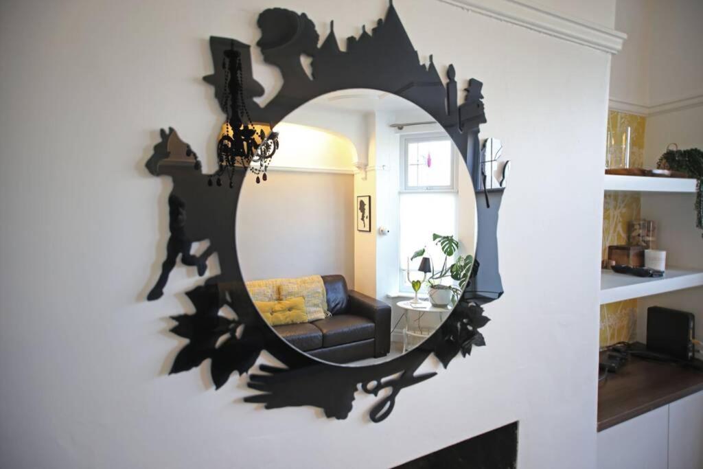 Spacious Family In Chorlton Villa *