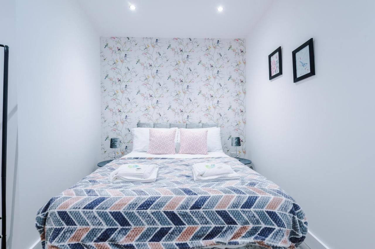 Rest & Recharge At The Station Apartment Manchester