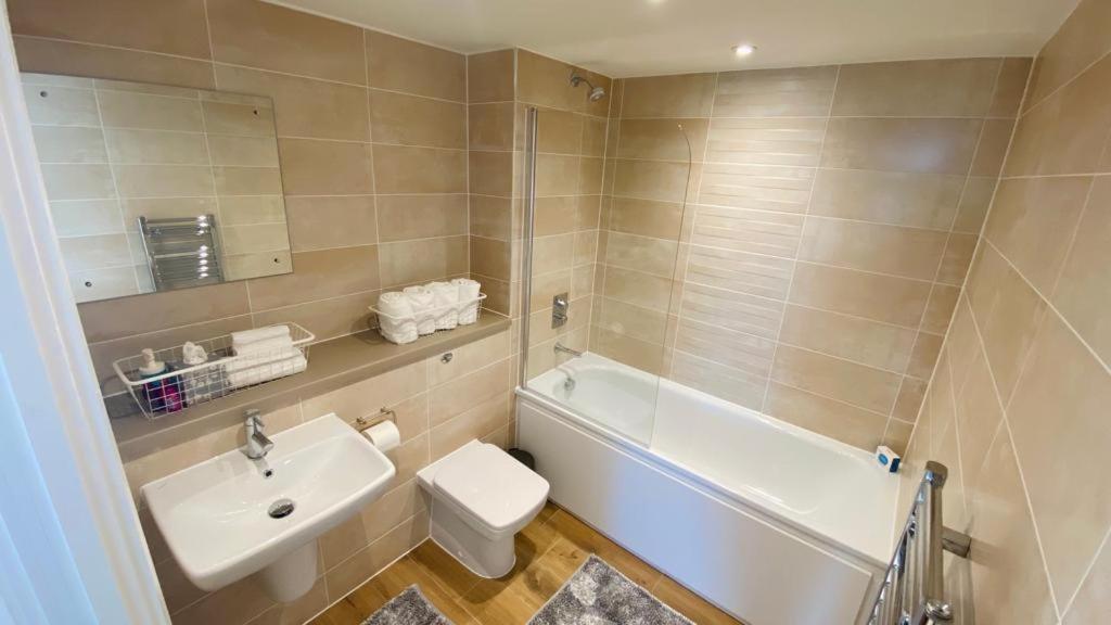 Penthouse With Balcony Views Apartment Manchester