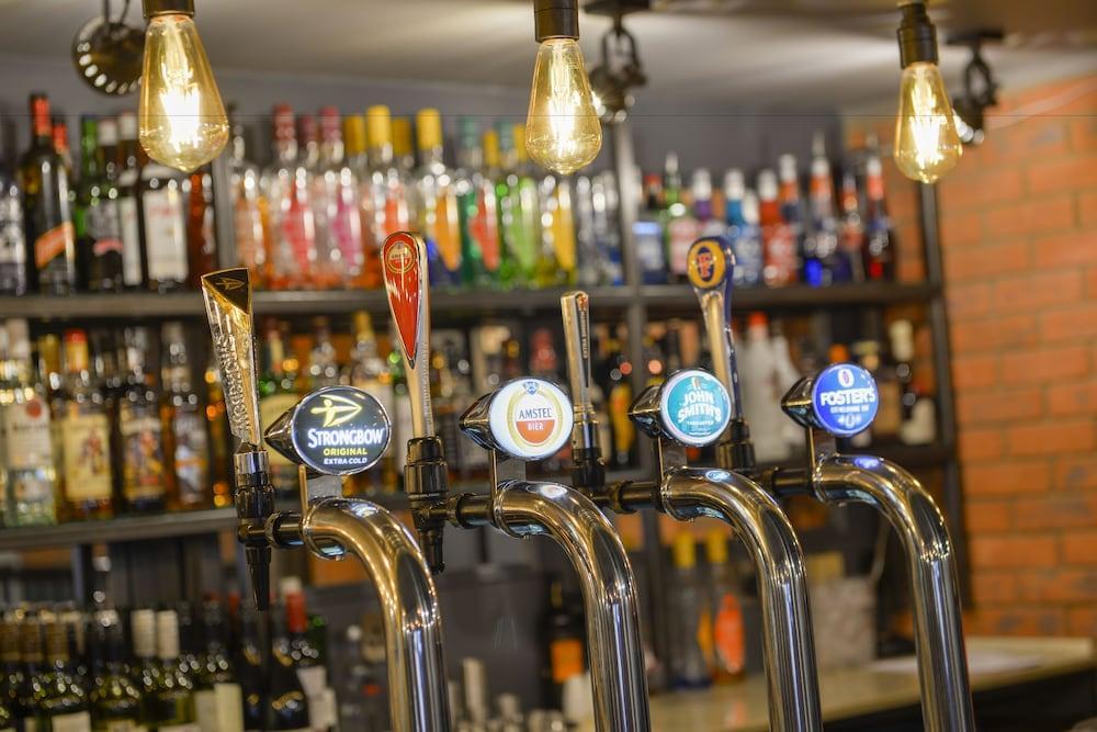 - - Oldham By Ihg Hotel