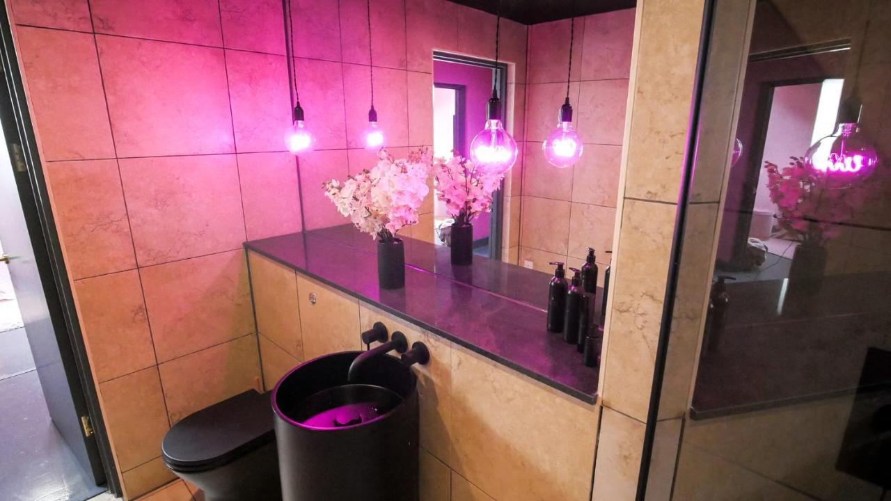 Boujee Loft Boutique By The Jacksonheim Boutique * Manchester