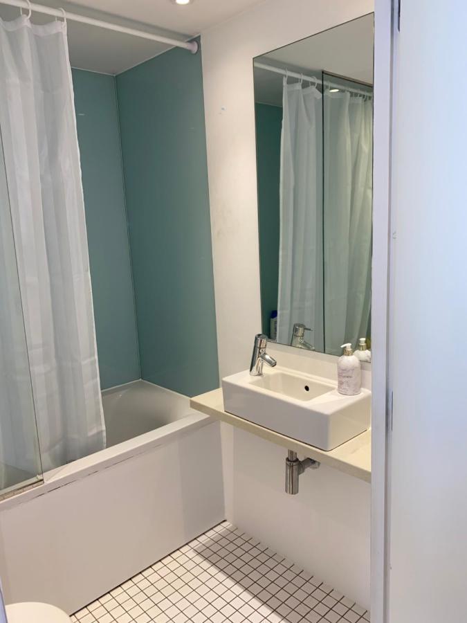 Apartment Waterfront View Studio Apartment Man Utd Stadium Manchester