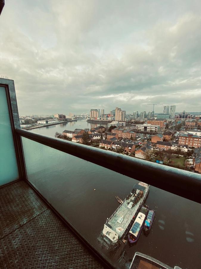Waterfront View Studio Apartment Man Utd Stadium Apartment