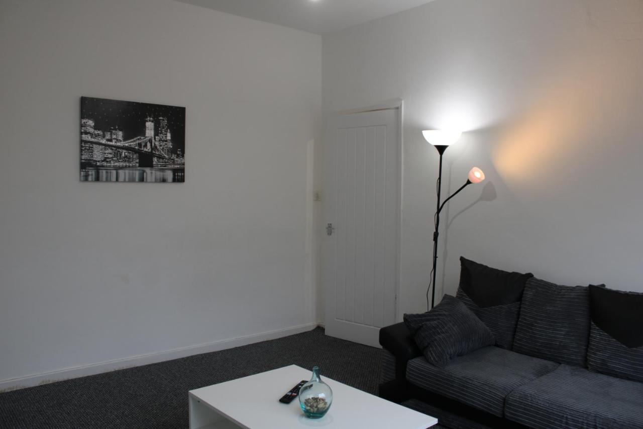 Lovely, Spacious 3 Bed House Close To Centre Holiday home *