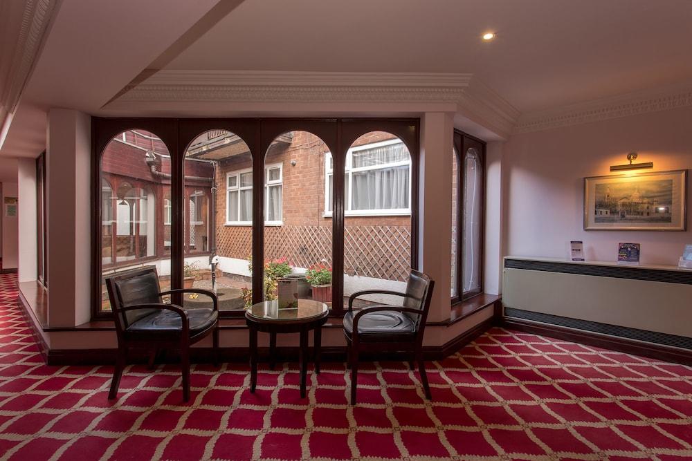 Britannia & 3* Manchester