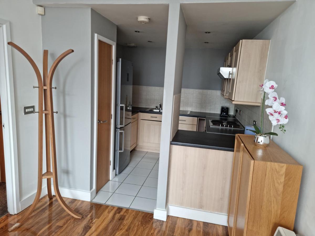 City View 2-Bed Apartment In Manchester Apartment *