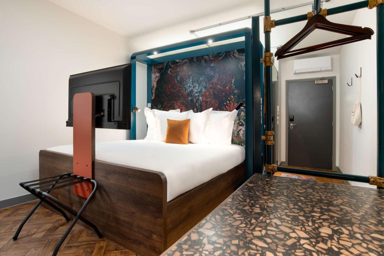 Yotel Deansgate Hotel 4*