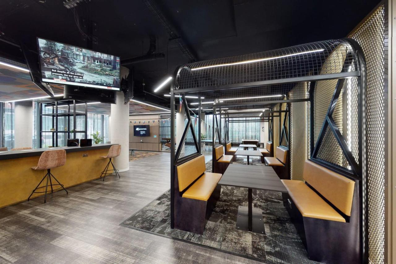 Canvas Apartment