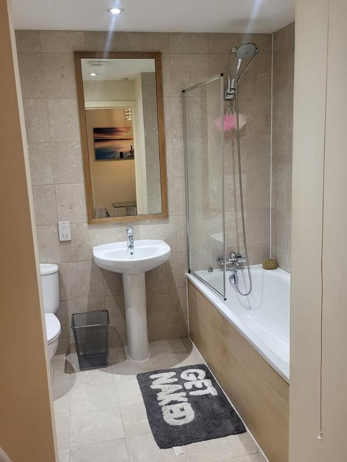 Apartment Living 2 Bedroom 2 Bathroom In Deansgate M1 *