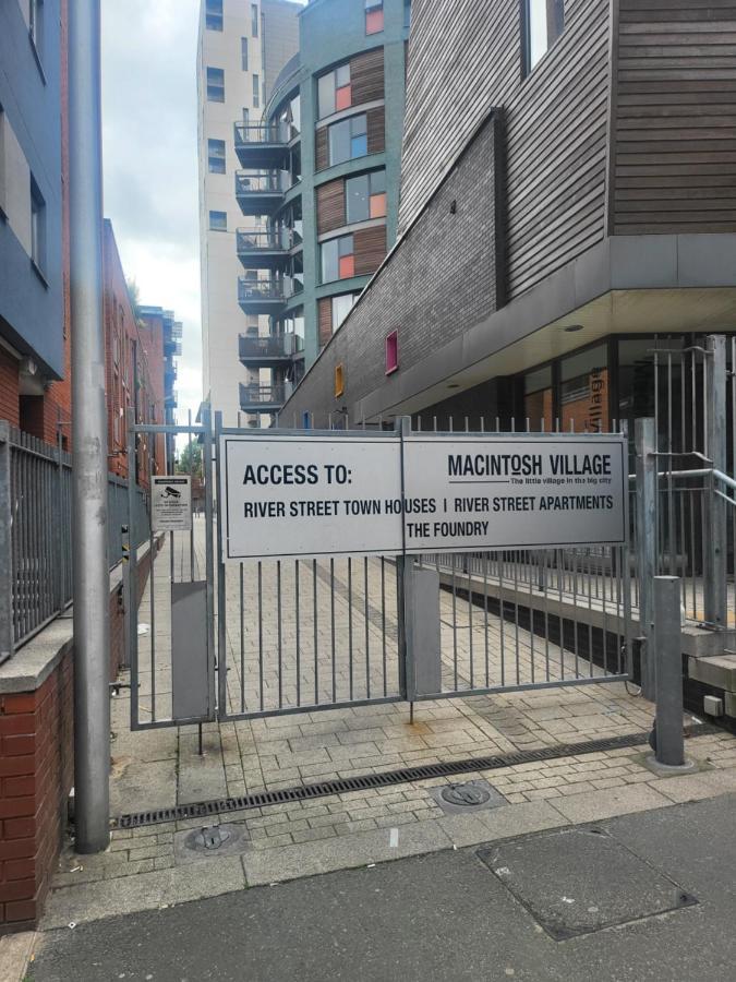 Living 2 Bedroom 2 Bathroom In Deansgate M1