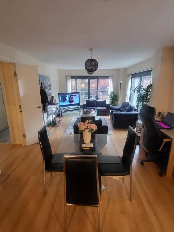 Apartment Living 2 Bedroom 2 Bathroom In Deansgate M1 *