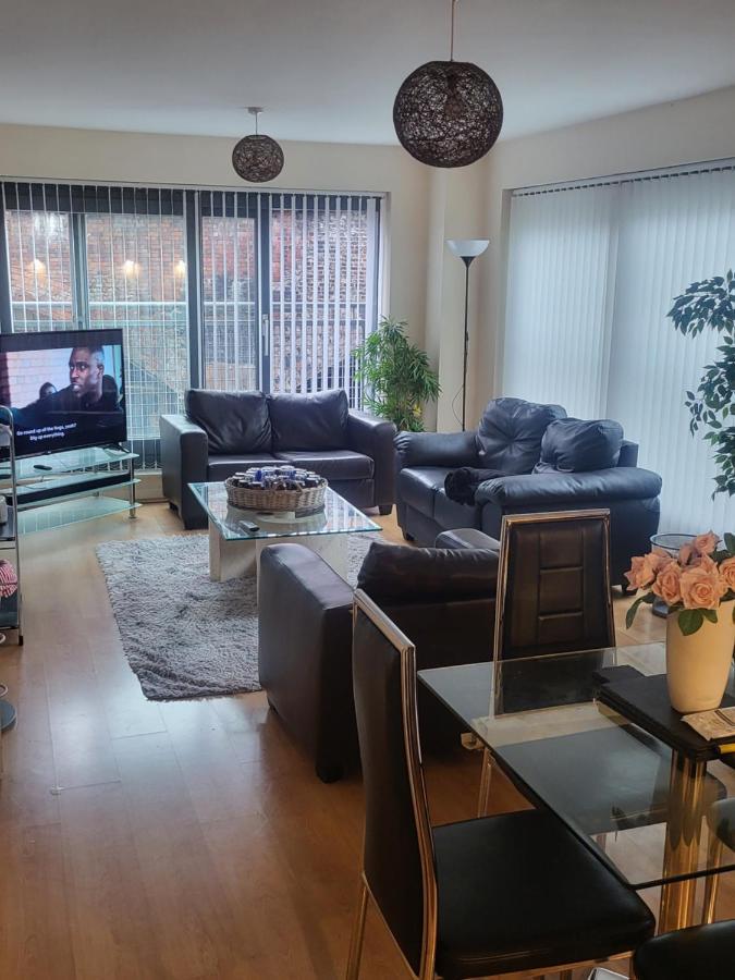 Apartment Living 2 Bedroom 2 Bathroom In Deansgate M1 Manchester