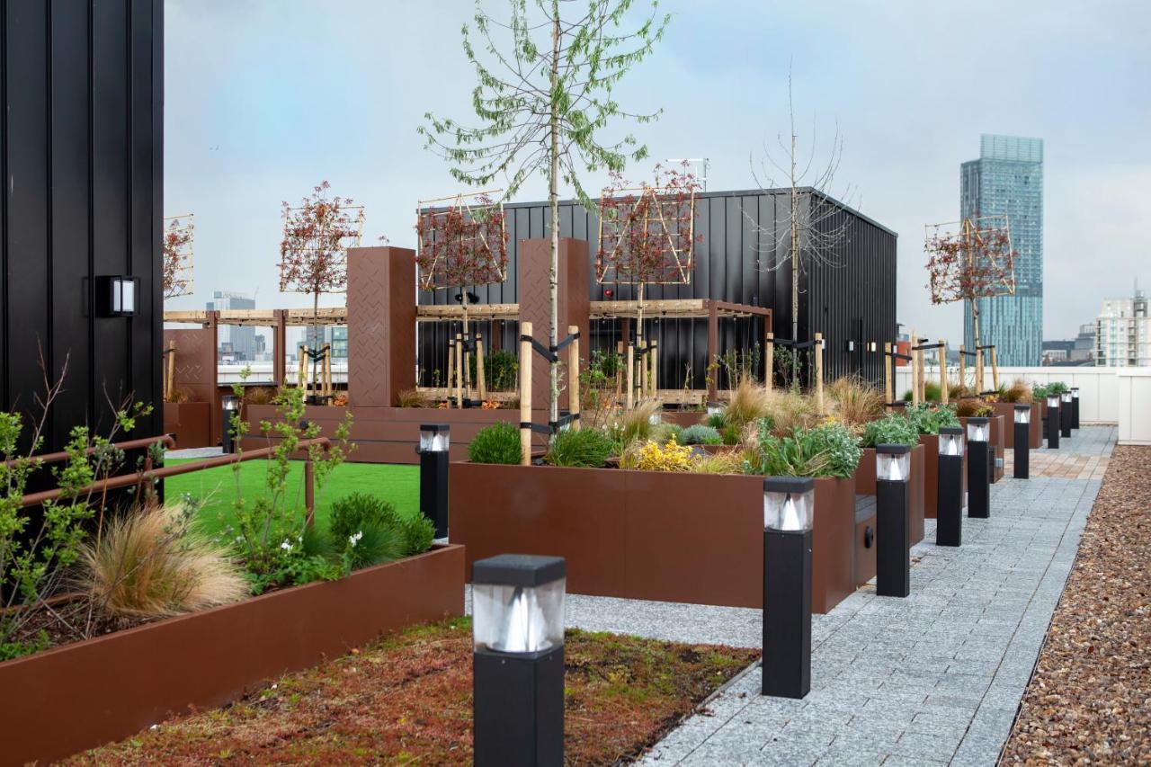 Castlefield Luxury Roof Garden * Manchester
