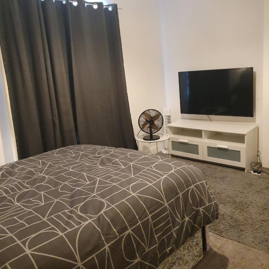 Guest house Swinton