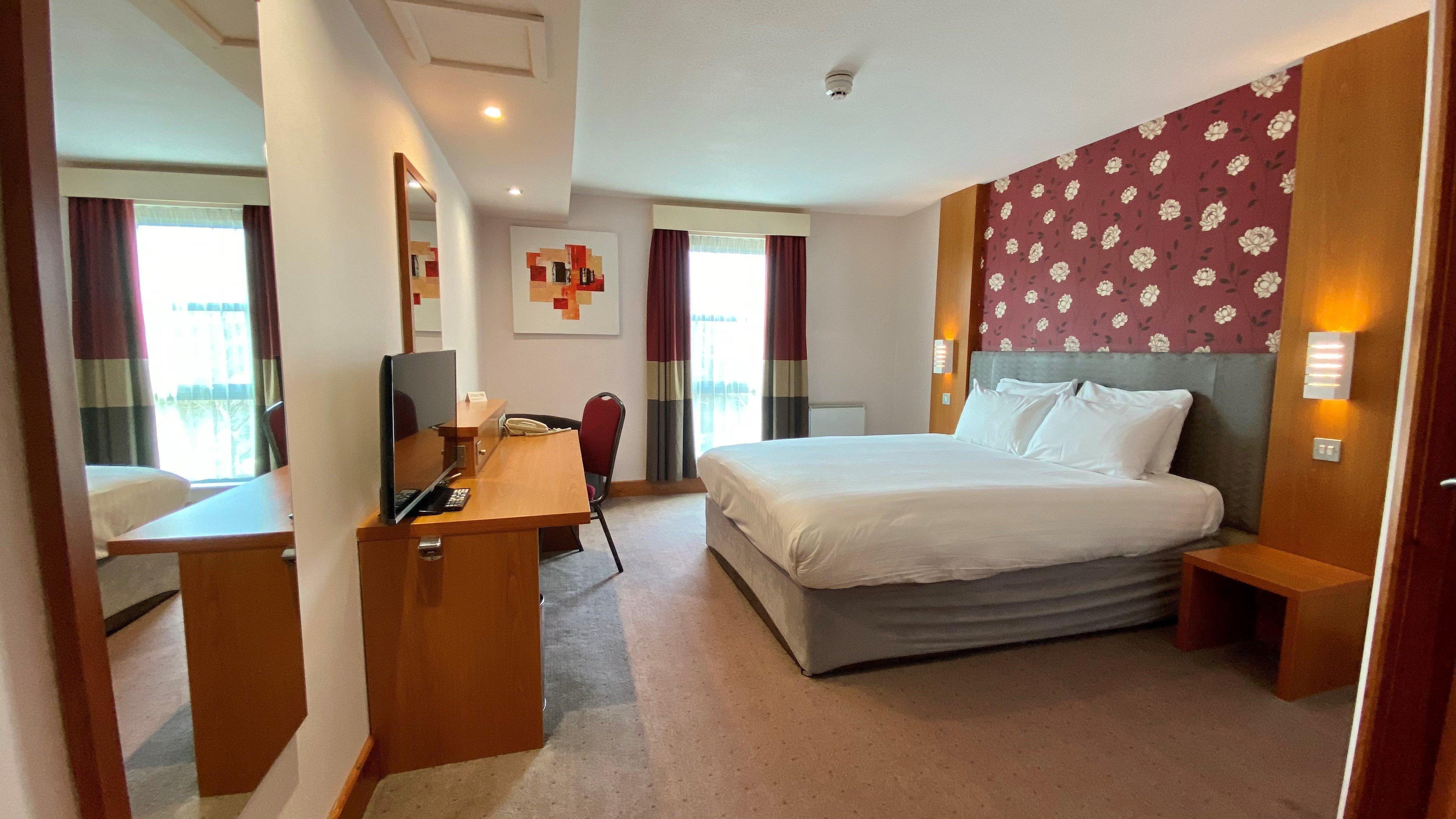 - Park, An Ihg Hotel