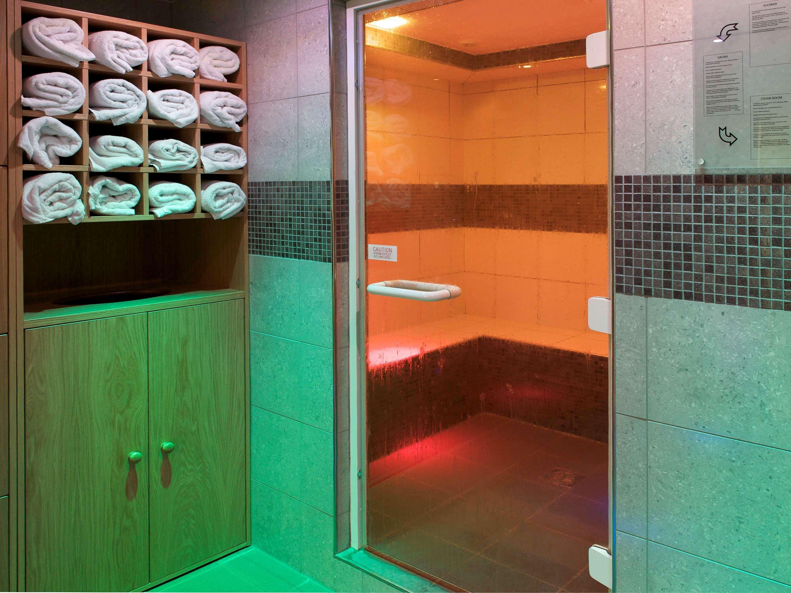 Hotel Novotel Centre 4*