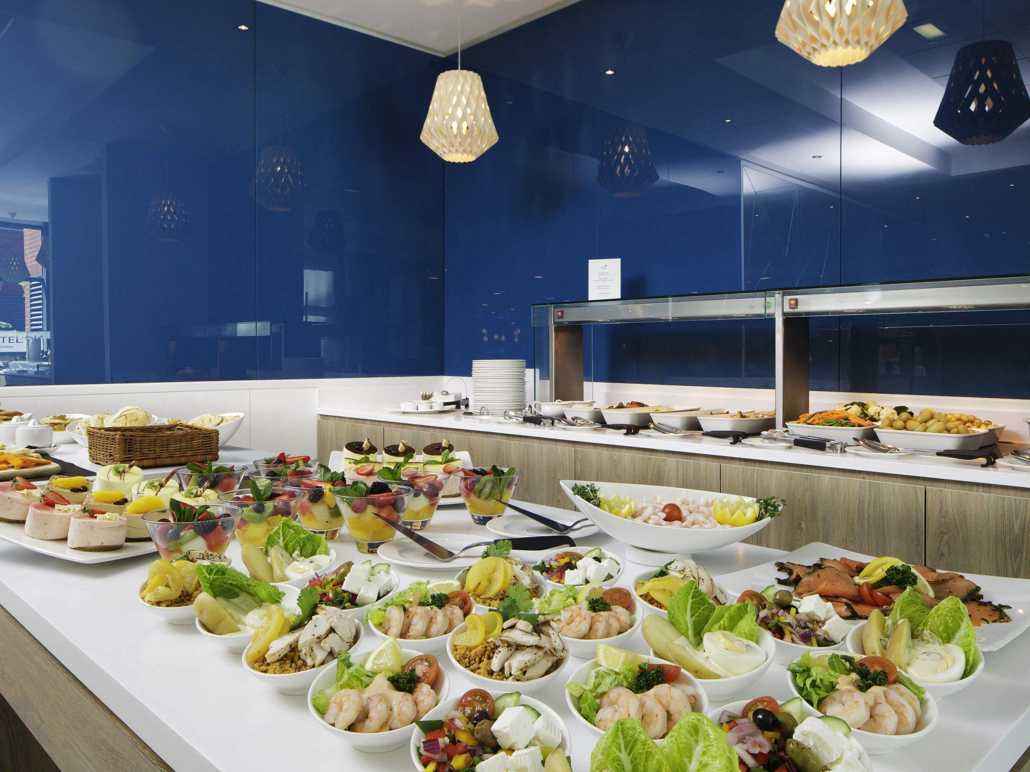 Novotel Centre Hotel 4*