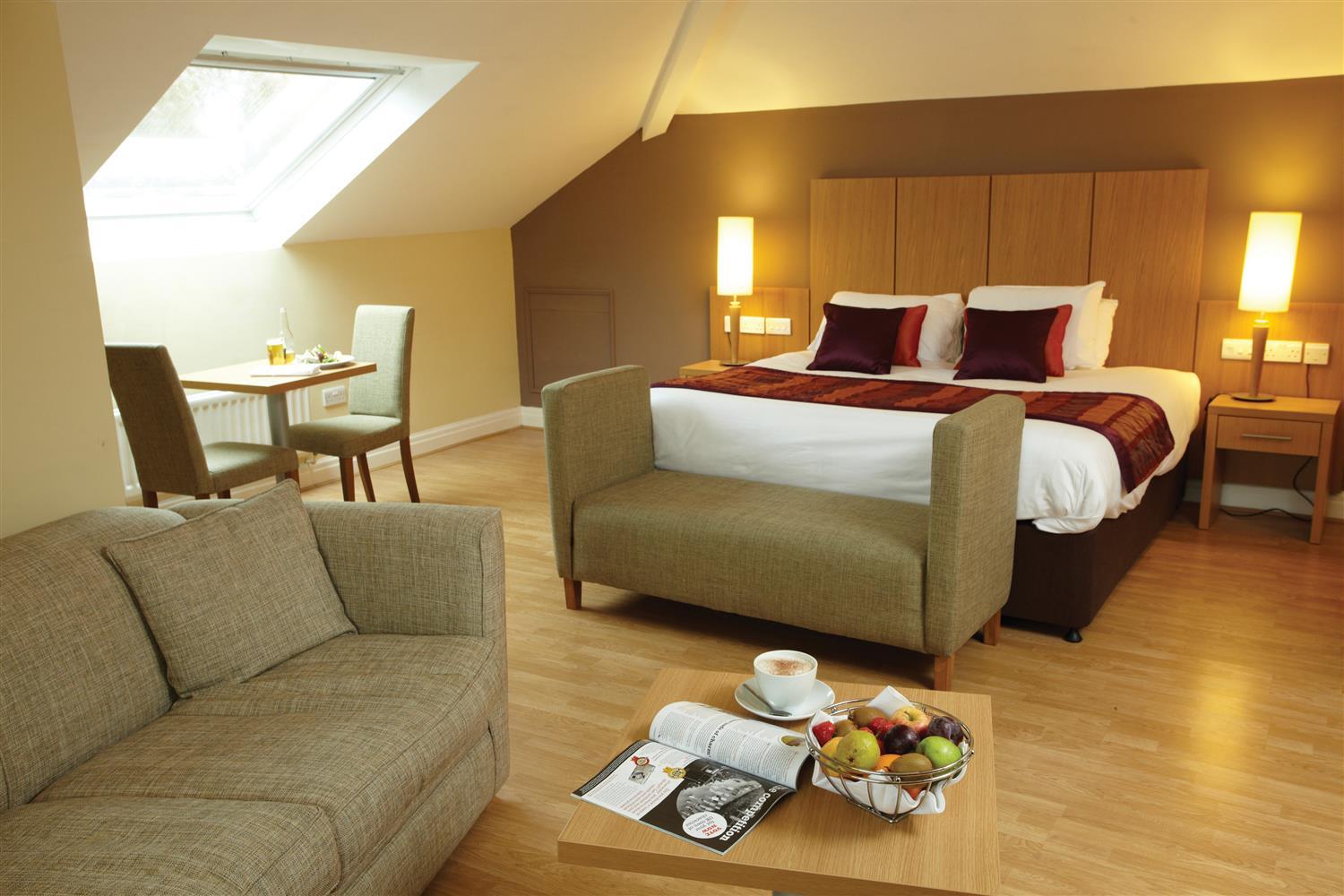 - - Oldham By Ihg Manchester