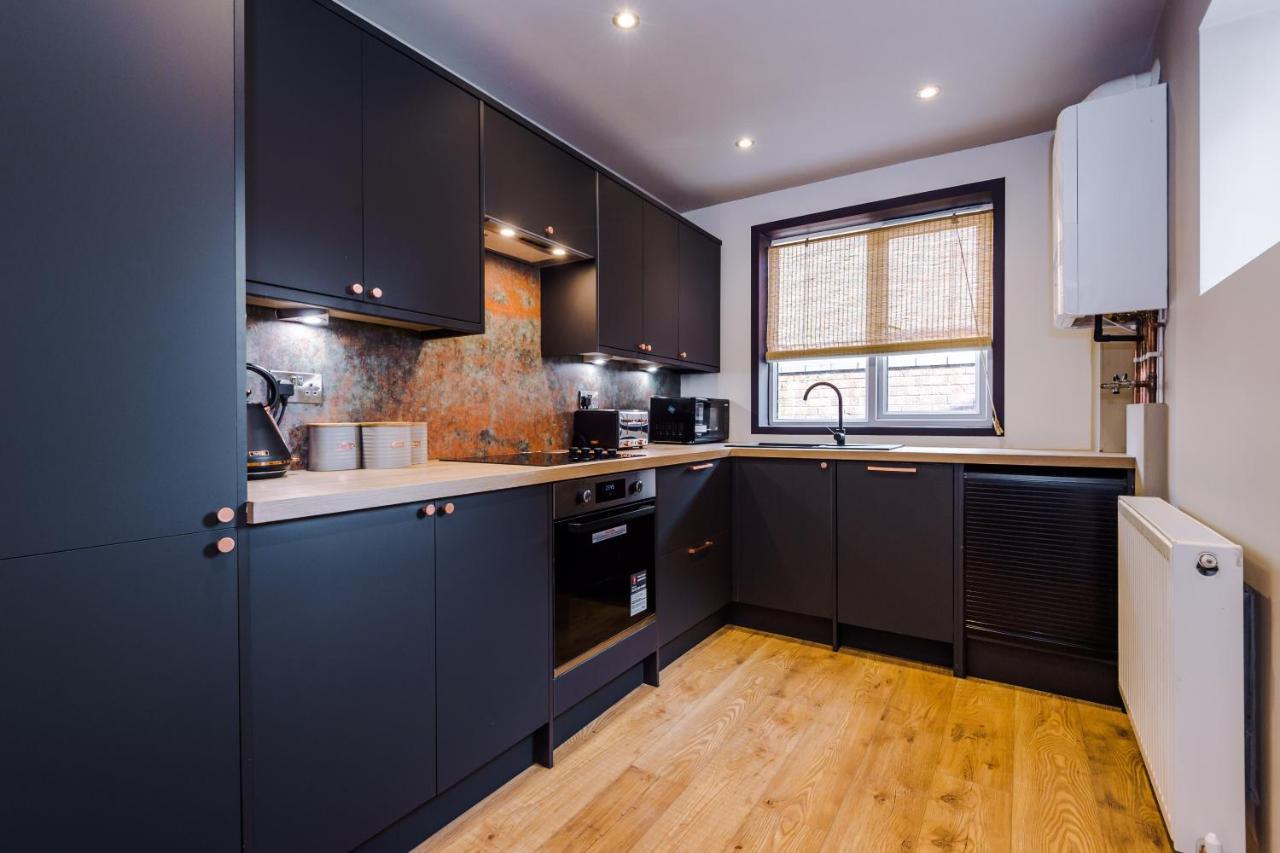 Four Bedroom Urban Hosted By Mcr Dens Manchester