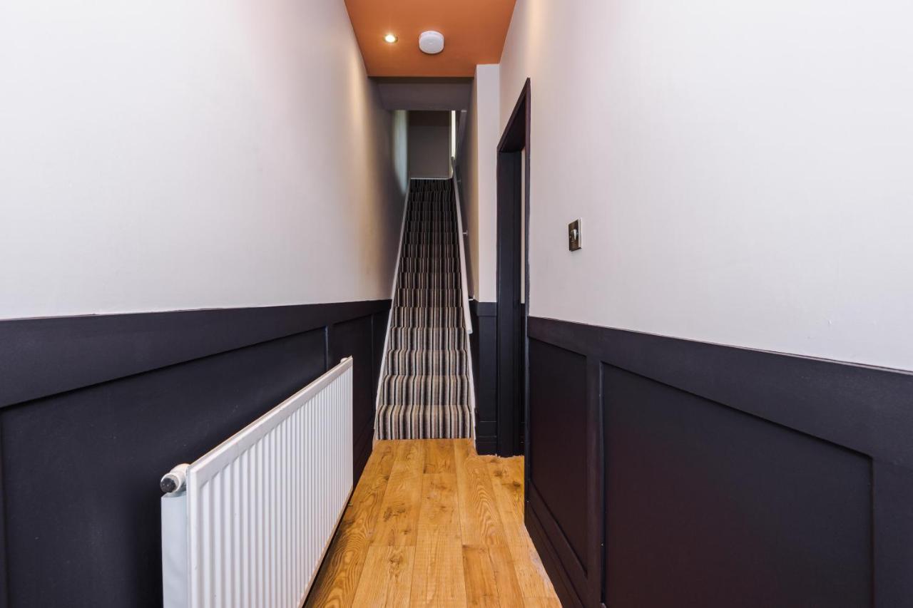 Four Bedroom Urban Hosted By Mcr Dens Manchester