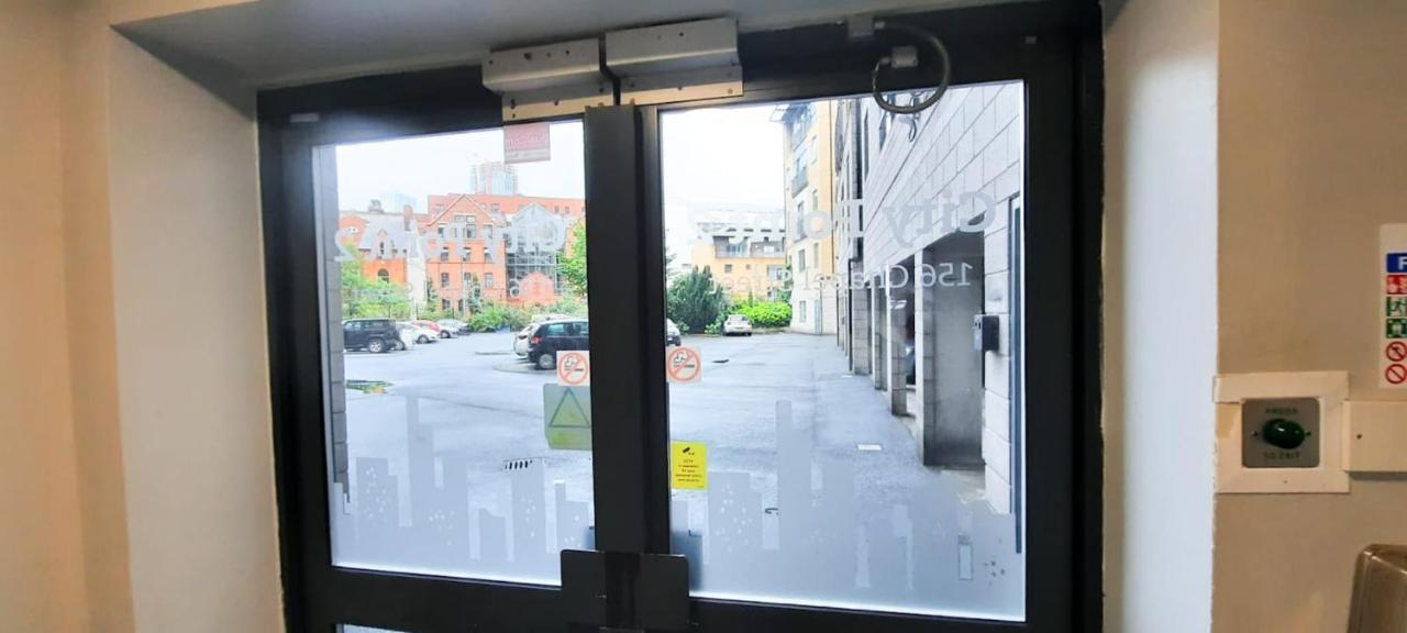 Lovely 2-bedroom Apartment, Free Parking Apartment *