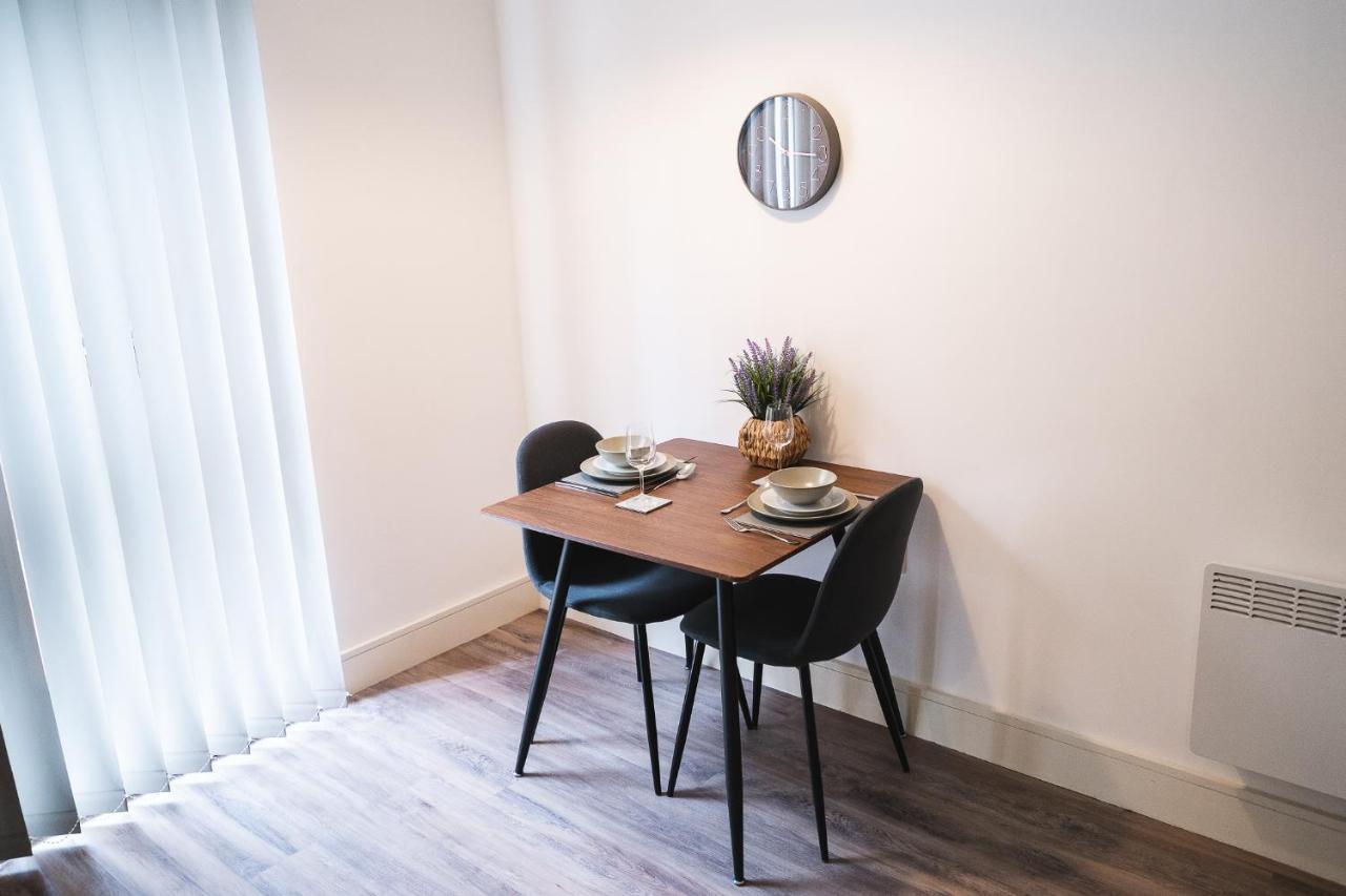 Apartment Modern 1-bed - Brand New - - Free Wi-fi