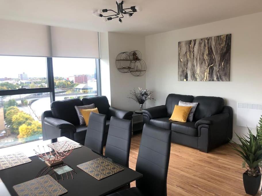 Apartment Amazing 3 Bed Penthouse With Large Balcony Manchester