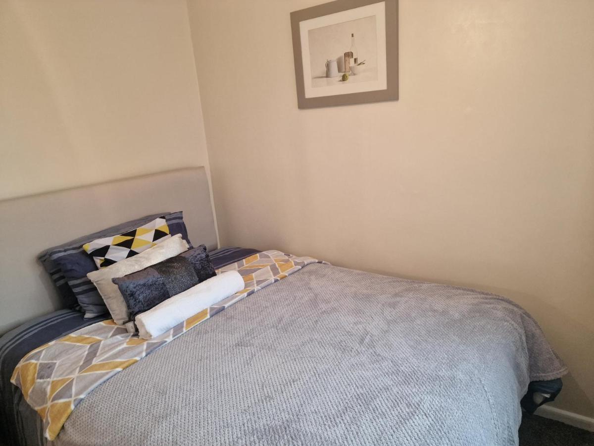 Homestay The Pride Of Manchester, Trafford *