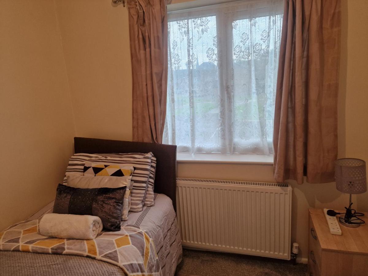 Homestay The Pride Of Manchester, Trafford *