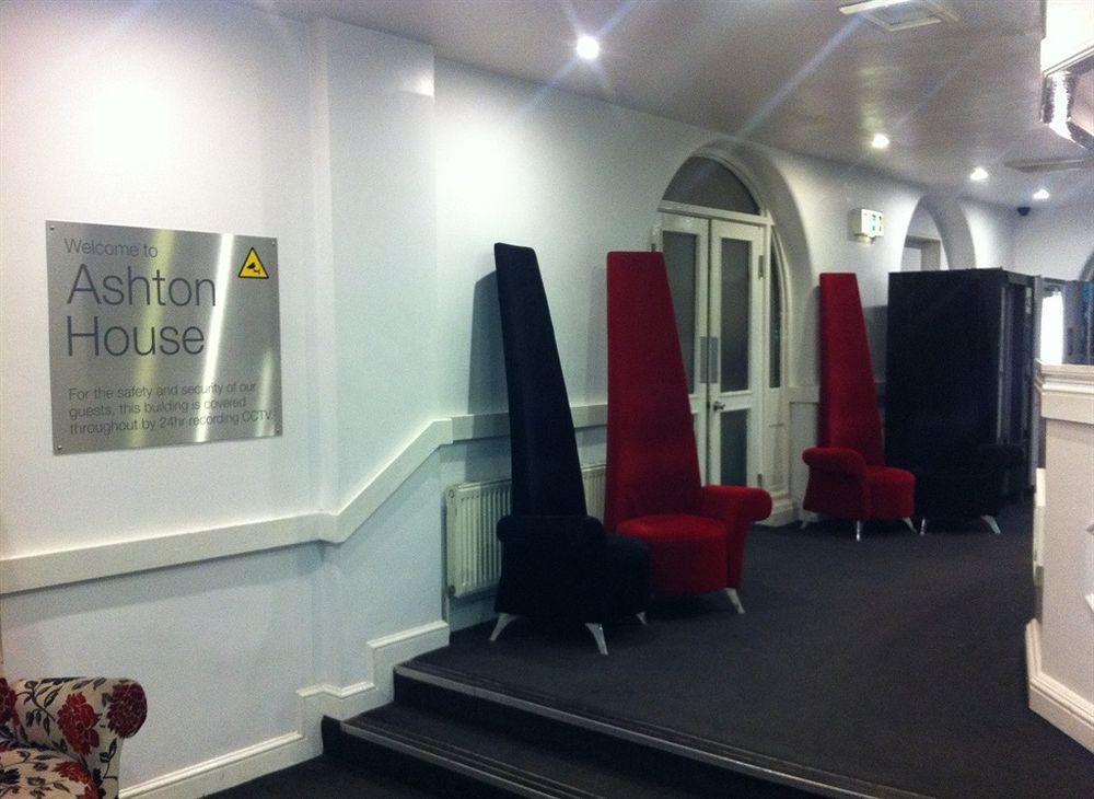 Ashton House Hostel *