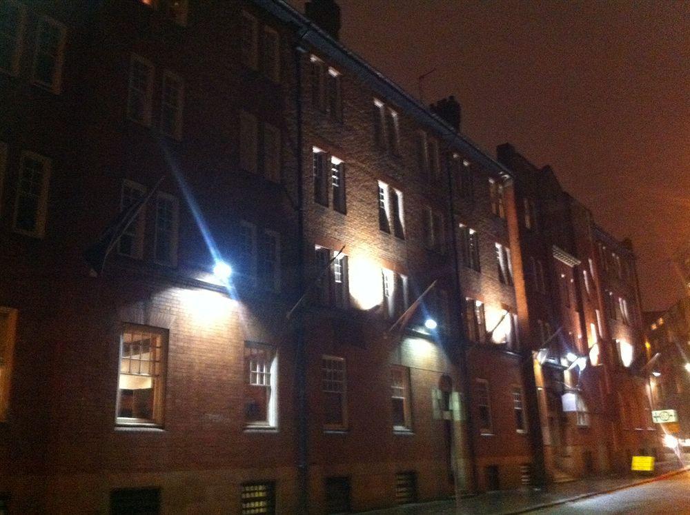 Ashton House