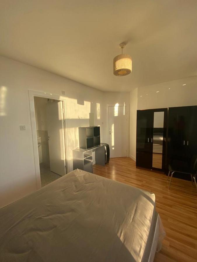 En-suite Double In A Shared In Centre Guest house *
