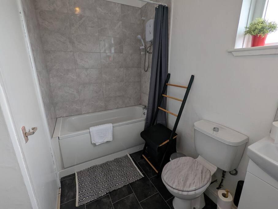 Holiday home Gloucester Pl - Affordable 3 Bed House Manchester