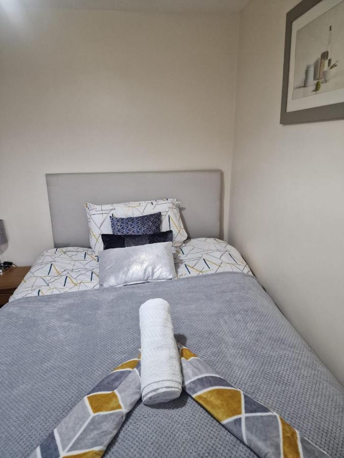 The Pride Of Manchester, Trafford Homestay *