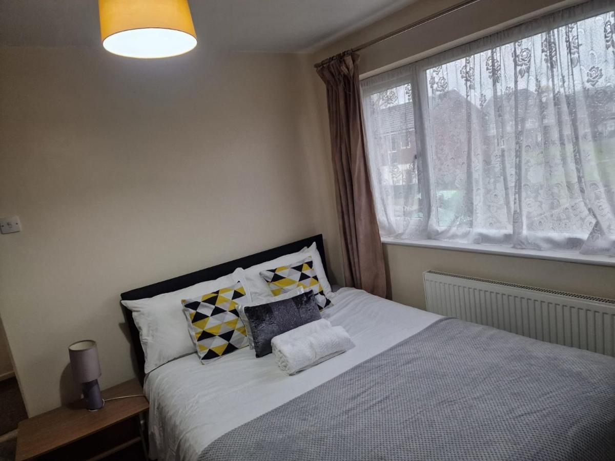 Homestay The Pride Of Manchester, Trafford *