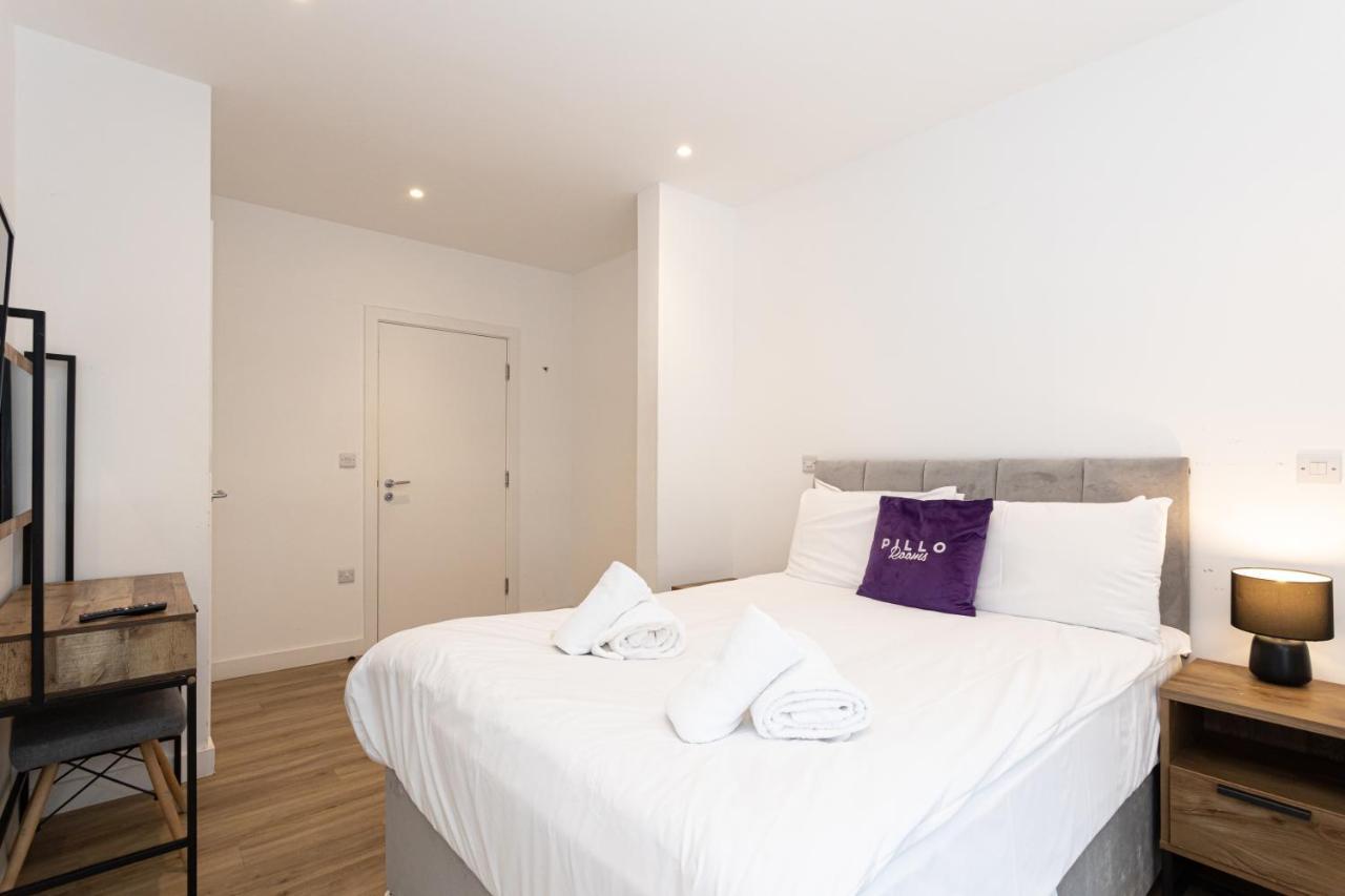 Pillo Serviced - Arena Apartment Manchester